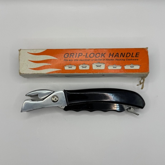 Anchor Hocking Grip-Lock Serving Handle. Vintage Kitchen Gadget. - Picture 3 of 7